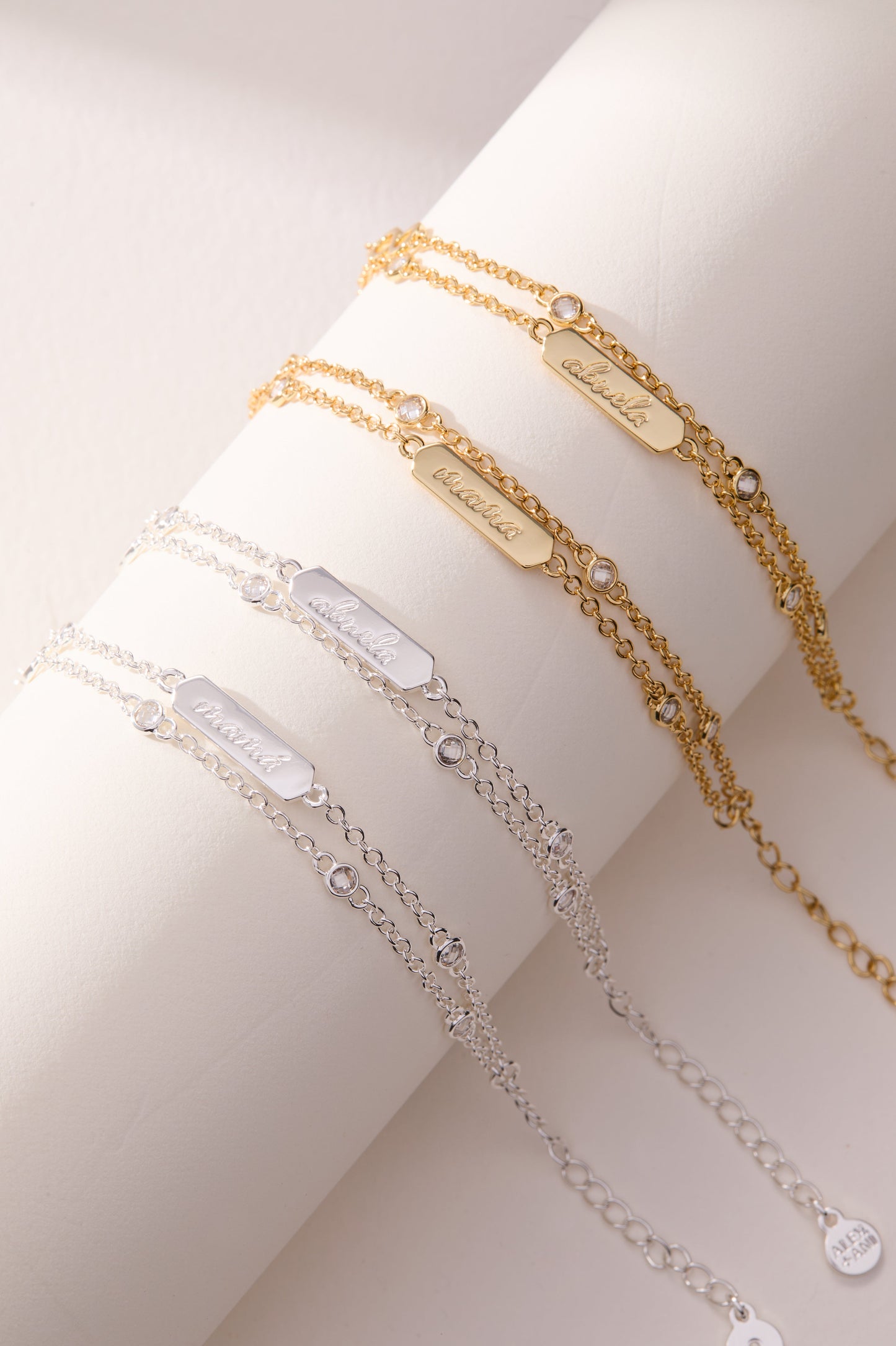 Mamá Infinity Chain Double Strand Bracelet