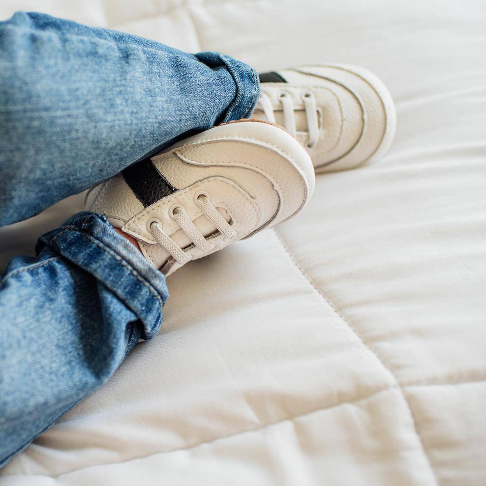 The Love Bug Sneaker | Baby & Toddler Shoes